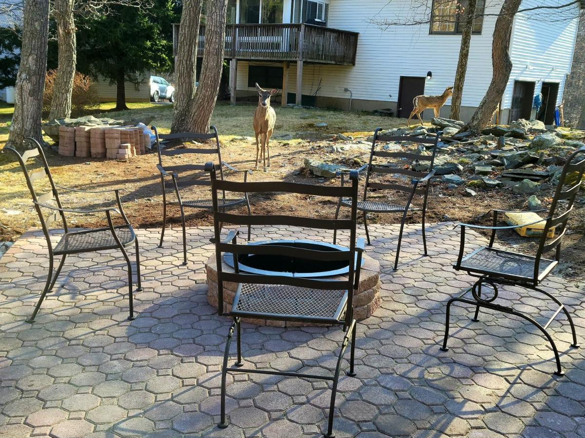 The Pocono'S Retreat With A Gameroom, Firepit, And Lake Бушкилл Экстерьер фото